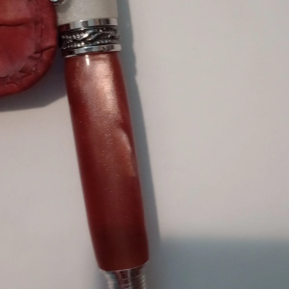 Elegant Fountain Pen - Picture 3 of 5